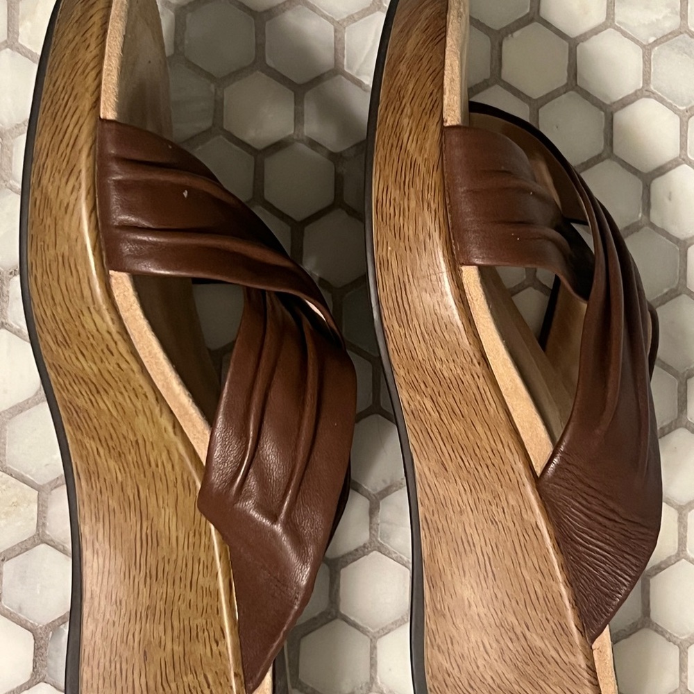 Dansko Brown Leather Wedge Sandals - fits women’s 8.5 or 9.0